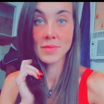 InevitablyAnna's profile picture. As above, 
so below,
As within, 
so without, 
As the Universe, 
so the soul. ❤️