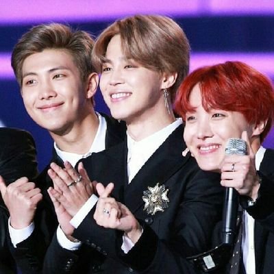 Rossa_eltia30's profile picture. 💜🅐🅡🅜🅨⁷⟬⟭💜