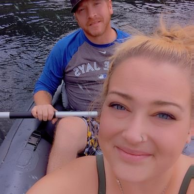 Boy mom. Wife. Wine lover. Country music. Living for sports: Blue Jays, Raptors, Canucks, 49'ers. Love to cook. Beach bum.
