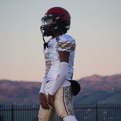 Moreau Catholic CA | Class of 2029 | 5'7 144lbs Wr/Db | Ranked: Top 29 High jumper in the nation | @Hudl https://t.co/mNhL5iyQFS