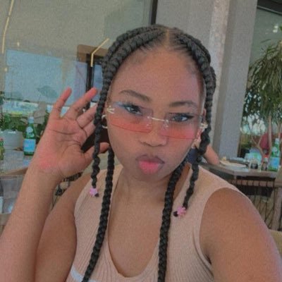 God first | Pedi Queen❤ | Software engineer | Sweetheart, kind and a conspiracy theorist.