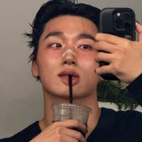 dine 阿里阿丁 (@cadaestrela) 's Twitter Profile