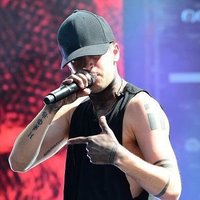 Blurryface (@blurryfacex10) 's Twitter Profile