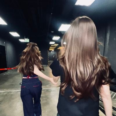 JustIrisC's profile picture. aFangirl💋👇
 @justsarahg 🌷
 @D_laurel 🌹
FreenBecky & EngLot🤍💙

https://t.co/4EAja38ZXs
https://t.co/hjjhXD56Qw