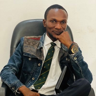Fondateur de @UmahsOngd,Économiste et manager. Expert en ODD , RH et Projets. Jeunes leader et Entrepreneur social. PANAFRICANISTE