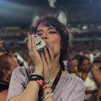 🏹 lvl 29 ranger | she/her 🎮 communications director @kakehashi_games 💼 previous: DreadXP, Armor Games Studios 🇯🇵 日本語を勉強中 all thoughts my own :^) 🏳️🌈🗡️
