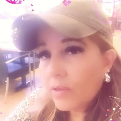 Orgullosamente Mexicana 🇲🇽, amo el mar🌊, el sol☀️, la fotografía 📷 la música y estar siempre con mi ángel que me hace sonreír 🦉☕😇 ❤️
🙏🚫 NO DM PLEASE