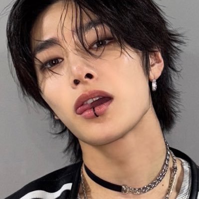🐈 # 25 y.o // • #jeonglix • «when you give me a hug, my body just loses all strength». — jeongin to felix. // главная чонликсерка всего стэйвилля.