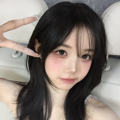 6l6eu's profile picture. 컴백이아니야떠난적없으니까접속x