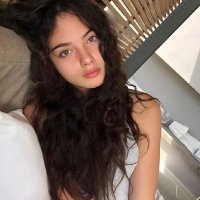 π (@stxrvaianna) 's Twitter Profile