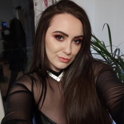 Dominatrice Professionnelle 👠 Attirante , Passionnée ♥️par le BDSM depuis des années ❤️🔥/ Domination 😈 j’aime être Respectée🐶