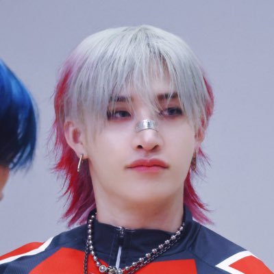 frostaglia's profile picture. 🐺🥟🦊