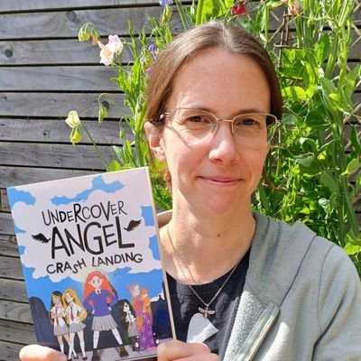 Children's author. Debut MG book UNDERCOVER ANGEL out @tinytreebooks NOW!!! Short stories @PaperboundMag @Buzgaga - Poems @TheDirigible @ParakeetMag