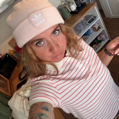 p_eachysmith's profile picture. https://t.co/k6bEiNe0yf