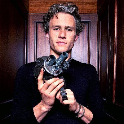 ✦ A @HeathLegend Fan Page with Pictures of Australian Actor Heath Ledger by @JohnSant87 | #HeathLedger #HeathLedgerPictures | 🎭📷📸🎥📺🎞️🇦🇺🏳️🌈🏄♂️❤️🩷🖤