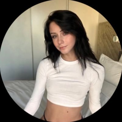 this is my private account you can text me here if you are available for my sandwich