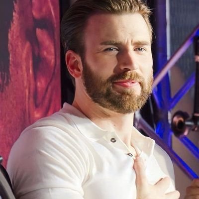 Dogher buddy
Love is beautiful
Film maker, captain America...
😍💕😍🇺🇸❤️♥️