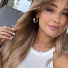 Financial Investment Manager 💸 independent and efficient 🚀 passionate about fitness 💪 and food 🍴 Private messages are now available 💖
