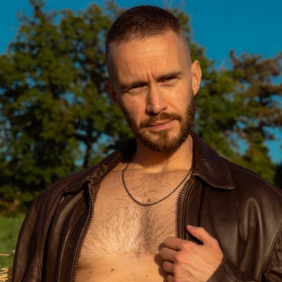 Homosexualité et photographie 🏳️🌈 https://t.co/dacXfAQwSn 🎞️ https://t.co/y0SAiBWIGs