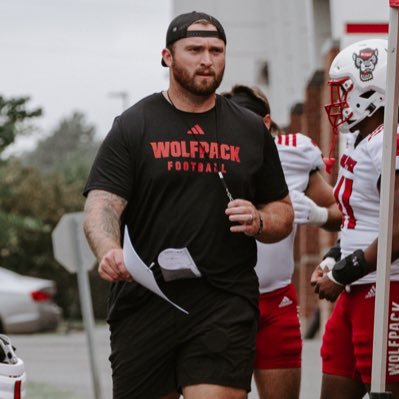 Defensive Grad Assistant @packfootball #1Pack1Goal 🐺