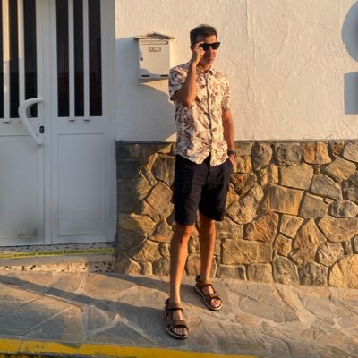 deesepe_'s profile picture. Non mi guardare così.