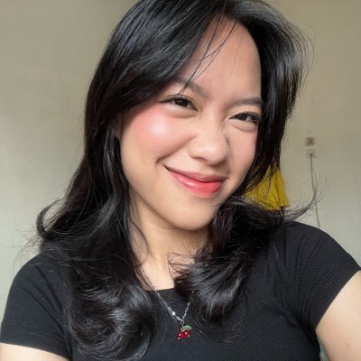 outlantiss's profile picture. mostly crashing out