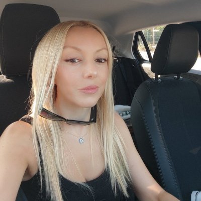 borsa__queen's profile picture. Kabataş Erkek Lisesi 👩‍🎓
Yıldız Teknik Ü. Mimarlik ŞBP👩‍🎓
