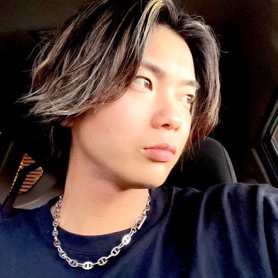 28歳 社会人 apexメインですが、仕事しながらゆる〜〜〜く趣味でゲームしたり配信したりしてます。シーズン4からapex開始。ミラージュ(cs9700kill)(pc50000kill) CS (シーズン9.10マスター👿) PC (シーズン11〜17、25マスター😈)