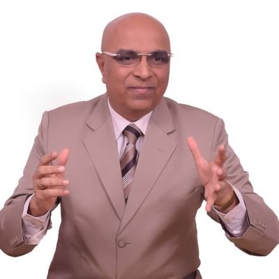 International award winning psychotherapist, international trainer and best selling author. Delivered 7000 lectures in 40 countries across the world.