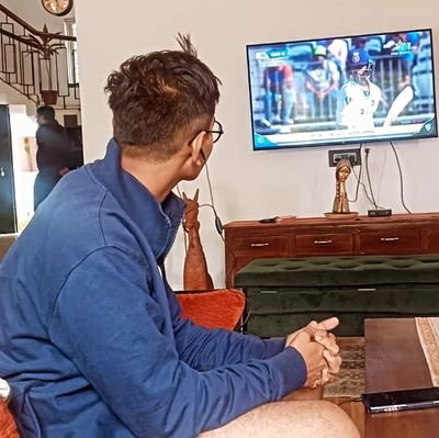 hrizard's profile picture. celluloid dreamer with ink stained hands.
@KKRiders | @ManCity | @mohunbagansg 
Orbis Non Sufficit 
Job 3:14