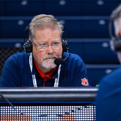 Husband of the Lovely Dr. Mrs. Jan. Voice of the @AuburnTigers. Native of Nashville, IL. Cards fan. Blues fan.
