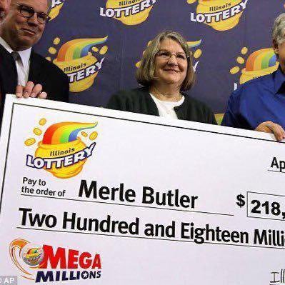 Merle Butler, a retired couple, from Red Bud Illinois, the record-breaking $656 million Mega Millions Giving back to the society by paying credit card debt💳