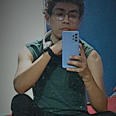 Empiezo a pensar que no dormir tiene más que ver contigo que con eso del insomnio