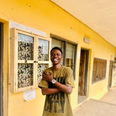 Vi_ctor2005's profile picture. Vibes Enthusiastic 🎉🤭
Website Developer💻👩‍💻
Liverpool FC for life ⚽
Let's catch vibes 🎉🤭