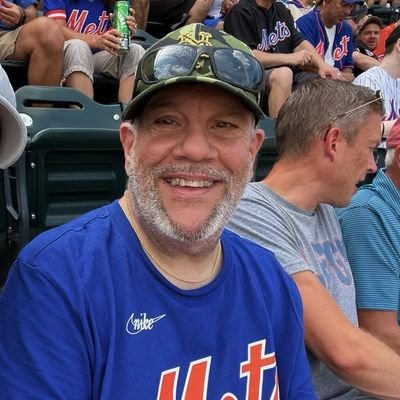 Mets💙🧡, Islanders 🧡💙, Steelers 🖤💛, Beatlemaniac 🎸🎹🥁