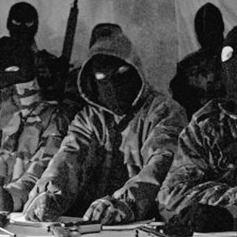 Vengo a cagarme en los propietarios, en los empresarios y en los muertos de hambre que dan la cara por ellos.