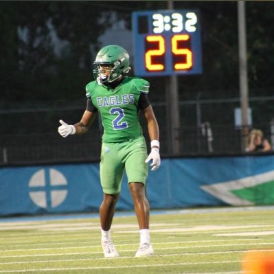CHAMINADE JULLIANE HS l 6’0 175 l WR & FS l head coach Marcus Colvin #+1 (937) 974-9382 l nfelton29@cjeagles.org l #9372384496 l C/O 2029 DMS OPEN TO ALL COACHS