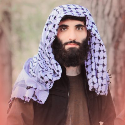 دهر چا دمحبت دعوه دروغ ده ، څوک چې ځان نه کړي قربان په لار دمیني🥺