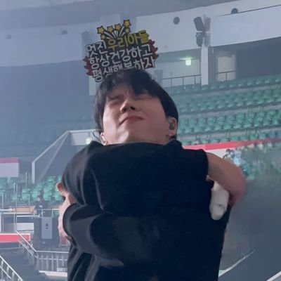 ∞ 나 애기들 메보즈 사랑해 ∞ fan account ∞
𝒏𝒂𝒎 𝒘𝒐𝒐𝒉𝒚𝒖𝒏 𝒊𝒔 인피니트 핵심 - 𝒌𝒊𝒎 𝒔𝒖𝒏𝒈𝒈𝒚𝒖 2018년 3월 7일 ∞