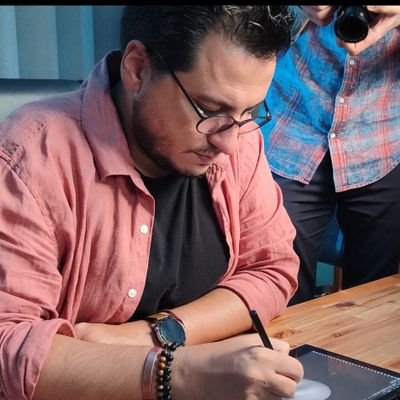 VFX İstanbul Teknik yönetmen, Viz3d Blender 3D Eğitim Youtube Kanalı, Jeoloji Mühendisi.