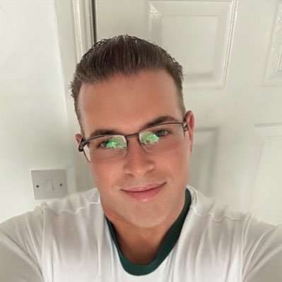 Sunday Wake Up Breakfast Show Presenter Aycliffe Radio 6am-9am Every Sunday