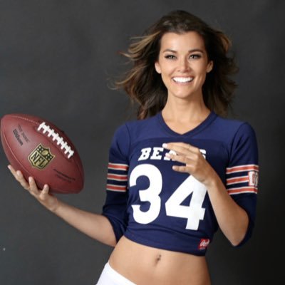 actor. music lover. animal advocate. football & fashion fanatic. DA BEARS!! https://t.co/KL7RmSslfL♥ https://t.co/x4yEmFyQJj