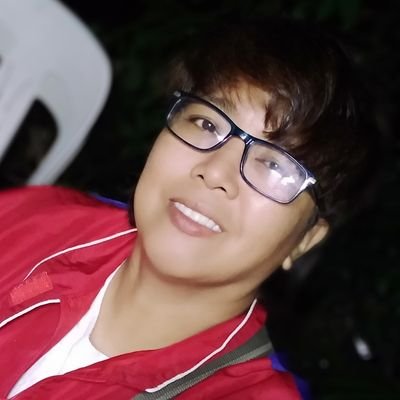 DesiongcoShin's profile picture. single and no teeth