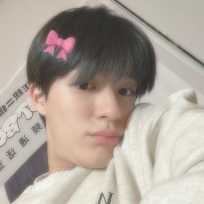 mg_mxGxS5's profile picture. มอบดอกทานตะวันแก่เธอผู้ที่เป็นโลกอันสดใส🌻