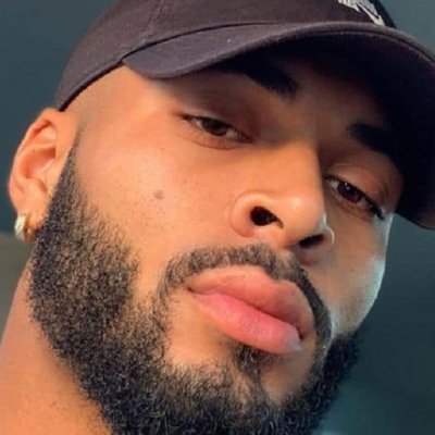 Love life and people. Educated. In great shape and hard as steel. Black King 👊🏿 💪🏿 👑 🏴🏳
