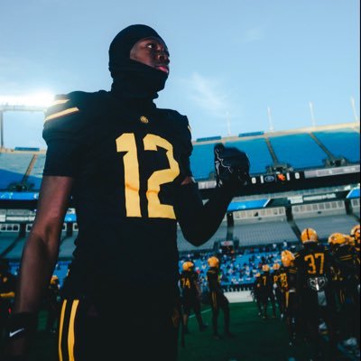 West charlotte Highschool C026 | defensive back | 6’4 185 #7046051788