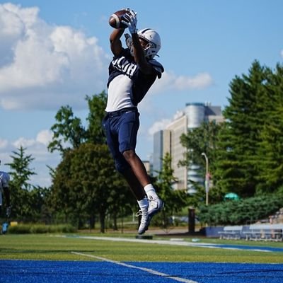6,5 I 190Ibs I SLUH I WR/DB I C/O 2029 I 11.2 100m I 23.5 200m I Email: 2029394@sluh.org I Head Coach @CoachAdamCruz1