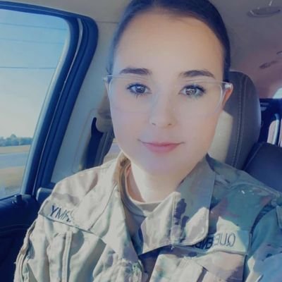 Qberry276843's profile picture. 💔 broken heart 💔💔💔💔💔🪐