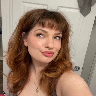 webst46566's profile picture. self love 💜 😈 🌸