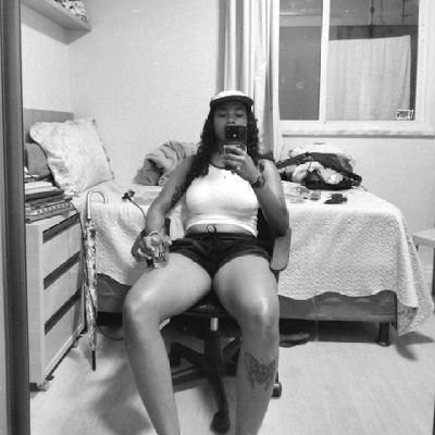 umaqualquerloka's profile picture. se mulher fosse flor eu dormia no jardim